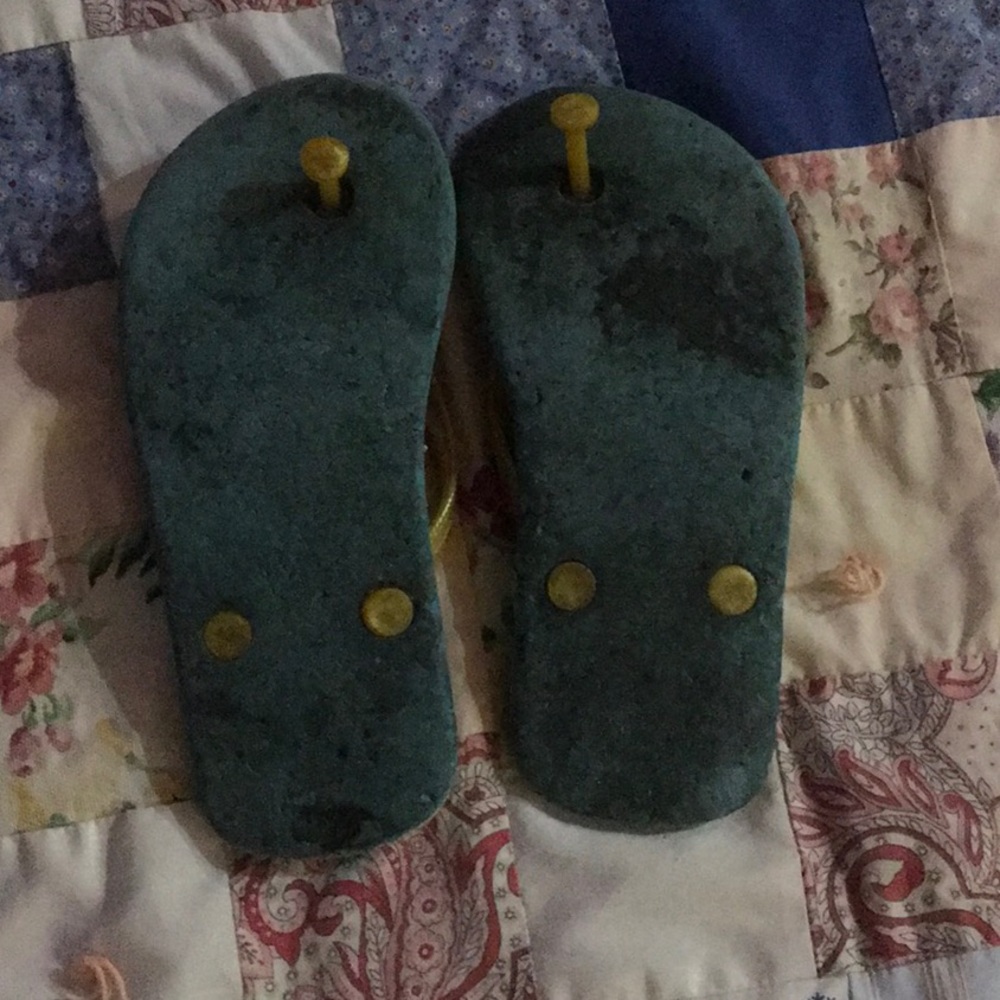 Sandals - Picture 2 of 4